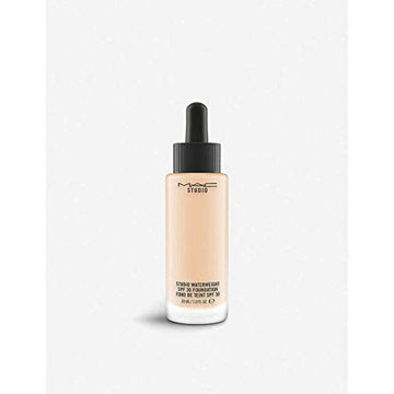 MAC Studio Waterweight Foundation SPF30 - NW15